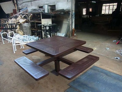 Metal table and chair 2