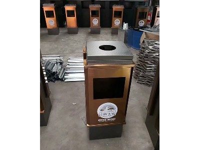 Stainless steel trash can 18
