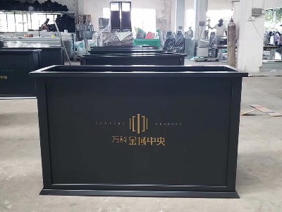 Steel structure flower box 5
